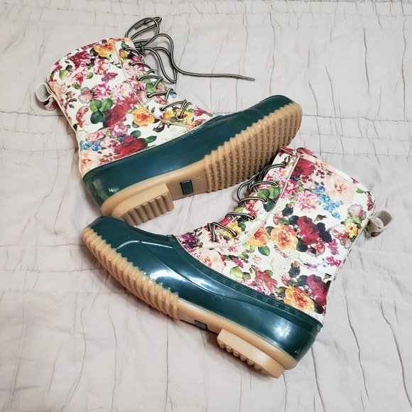 Shoes - Floral Winter Boots